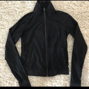 lululemon define jacket size 4